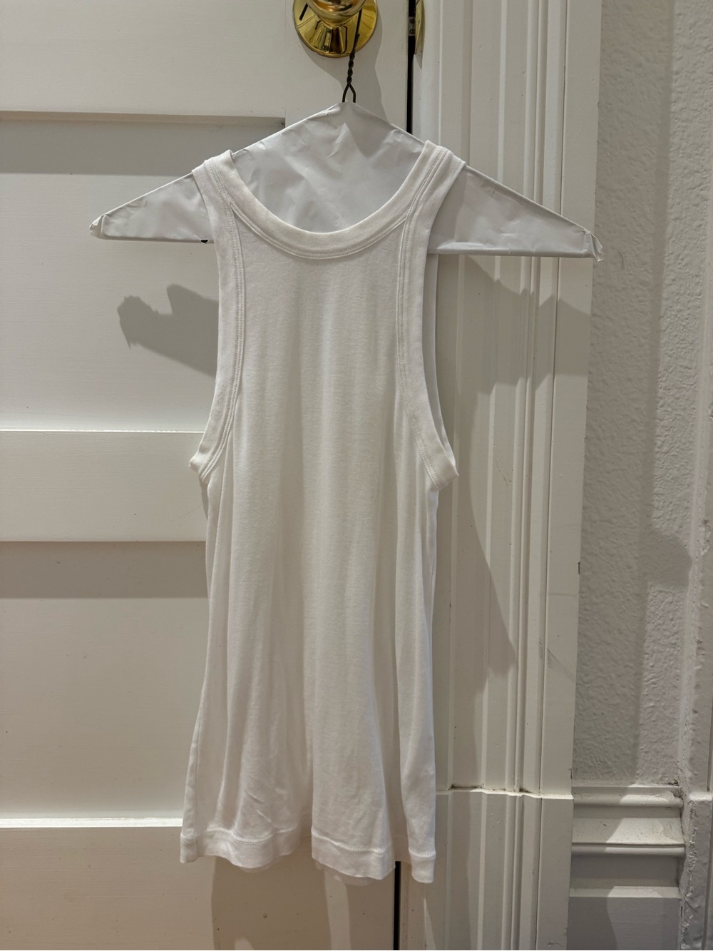 ✨ Like New Vince Sleeveless Classic Cotton White Tank ✨